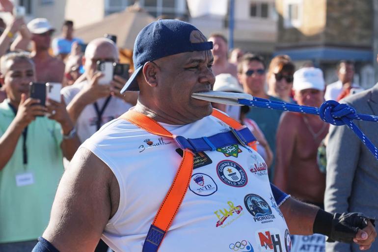 Yaptığı şaka olimpiyata götürdü 700 tonu dişleriyle çekiyor: Birkaç santimle hayatım değişti