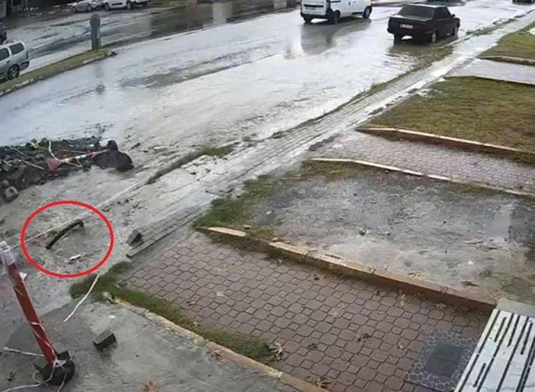Hatayda kan donduran görüntü Bisikletiyle yağmur suyu dolu çukura düştü