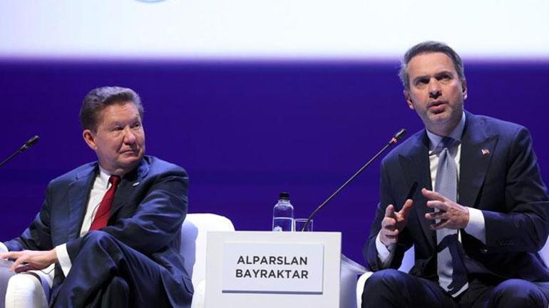 Bakan Bayraktardan Rusyada doğal gaz mesajı: Türkiye için hayati öneme sahip