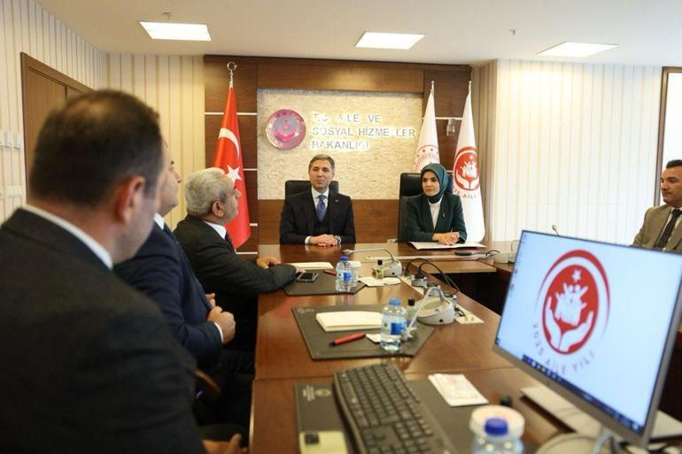 Bakan Göktaş, AK Parti Genel Başkan Yardımcısı Sırakaya ve beraberindeki heyetle bir araya geldi