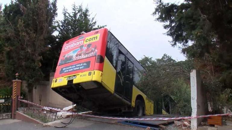 Son dakika... Üsküdarda İETT otobüsü kaza yaptı Bölgeye çok sayıda ekip sevk edildi