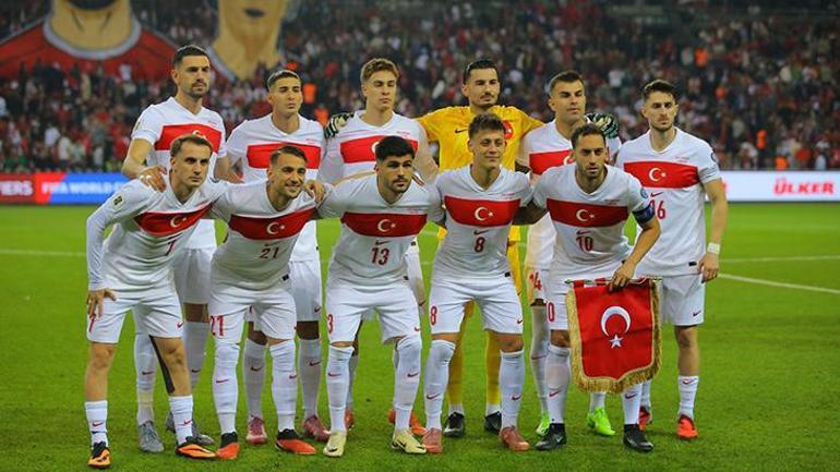 Türkiye - Gürcistan maçında anlamlı koreografi