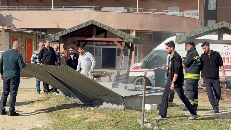 Çorlu Devlet Hastanesi’nde elektrik paneli patladı: Zemin kat dumanla kaplandı