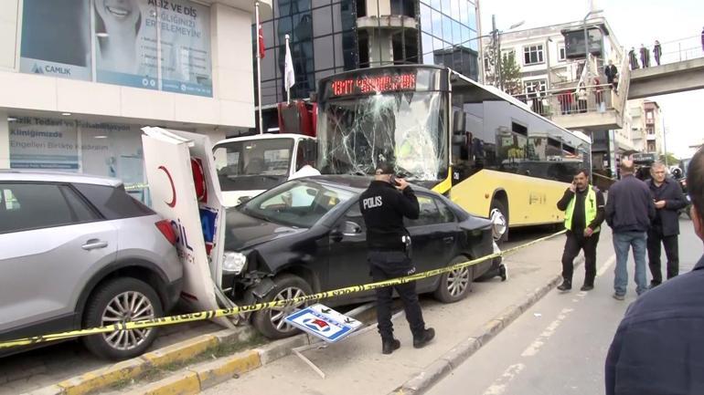 İstanbulda İETT otübüsü durağa daldı Korkunç anlar ortaya çıktı