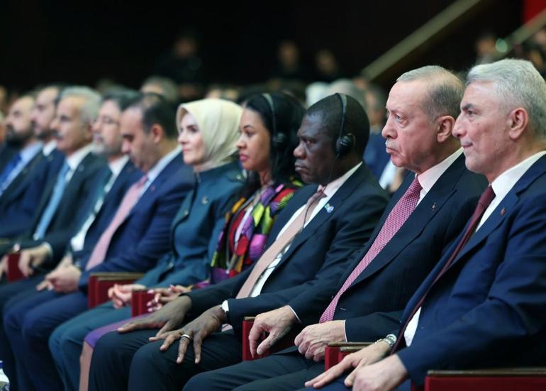 Cumhurbaşkanı Erdoğan: Kapımız dünyanın farklı bölgelerinden her yatırımcıya açıktır