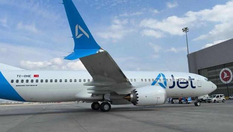 AJet'in Boeing 737-8 MAX tipi fabrika çıkışlı 5. uçağı İstanbul'a geldi