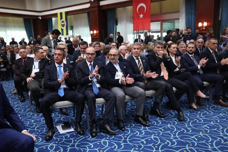 Fenerbahçe Divan Kurulunda Ali Koçtan açıklama: Üyelerin kafasını karıştırmak saf kötülük
