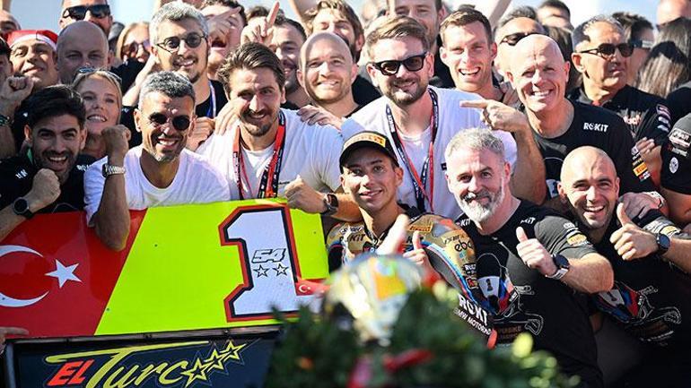 Toprak Razgatlıoğlu Superbiketa şampiyon oldu Rakibinin skandal hareketi tepki çekti