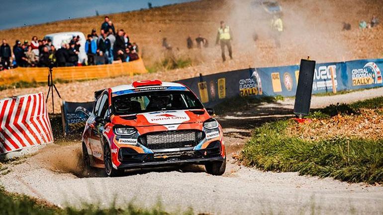 Dünya Ralli Şampiyonasının parlayan çaylağı Kerem Kazaz