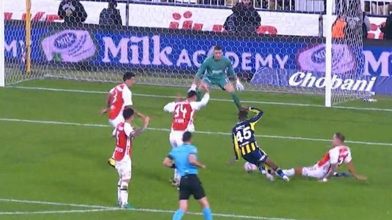 Fenerbahçe-Fatih Karagümrük maçının VAR kayıtları açıklandı