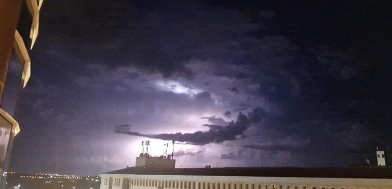 Meteoroloji saat vererek uyardı: Yarına dikkat Ani sel, su baskını, yıldırım...