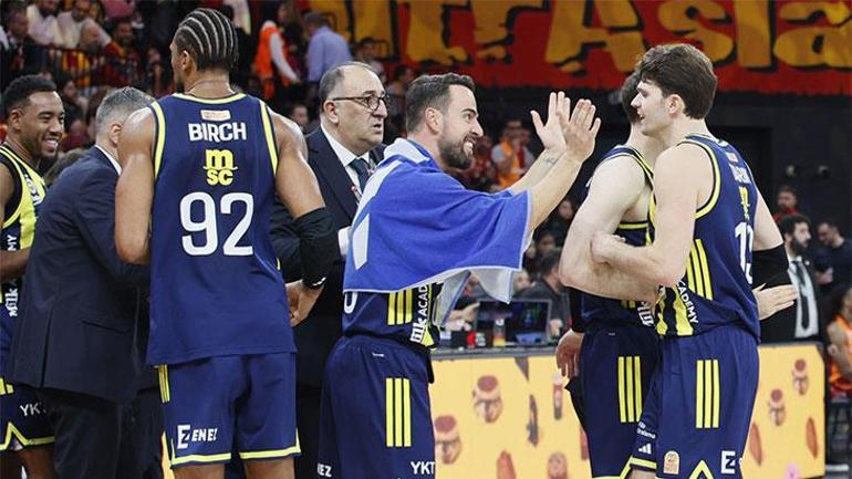 Fenerbahçeli basketbolcu Melih Mahmutoğlu alkollü araç kullanırken yakalandı Ehliyetine el konuldu