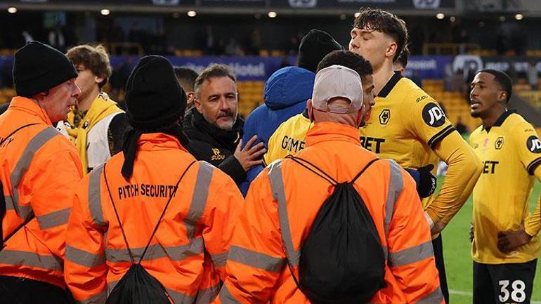 Vitor Pereira taraftarlar ile tartıştı Yarın kovulacaksın