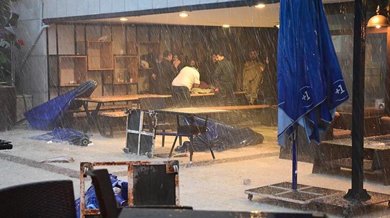 3 ilde sağanak ve dolu şoku Sokaklar beyaza büründü