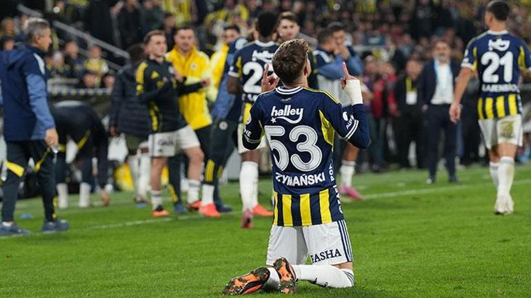 Fenerbahçede sürpriz ayrılık iddiası Transfer teklifleri değerlendirilecek