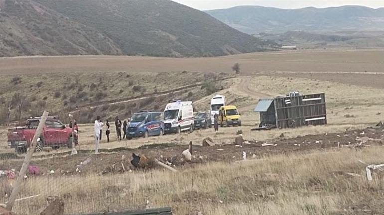 Ankarada hortum Konteyner devrildi: 1 ölü, 3 yaralı