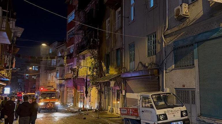 Beyoğlunda apartmanda yangın Mahsur kalan 8 kişi kurtarıldı