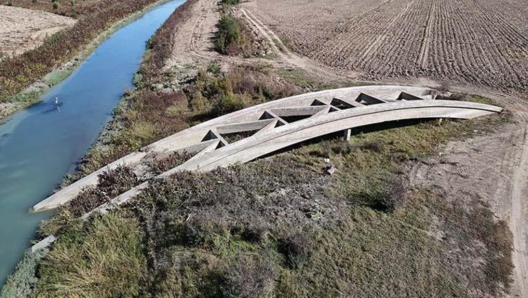 690701d43b681ccda5136cda Sular altından 50 yıl sonra çıktı! Adana’nın tarihi 'Alman Köprüsü' yeniden göründü