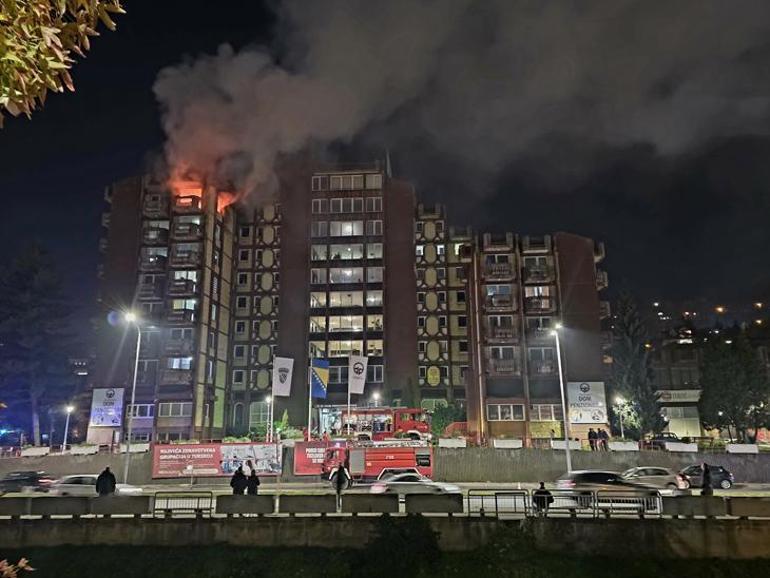 690a85d7af6c89f5a1fb3d59 Bosna Hersek'te huzurevinde yangın faciası! Çok sayıda ölü ve yaralı var