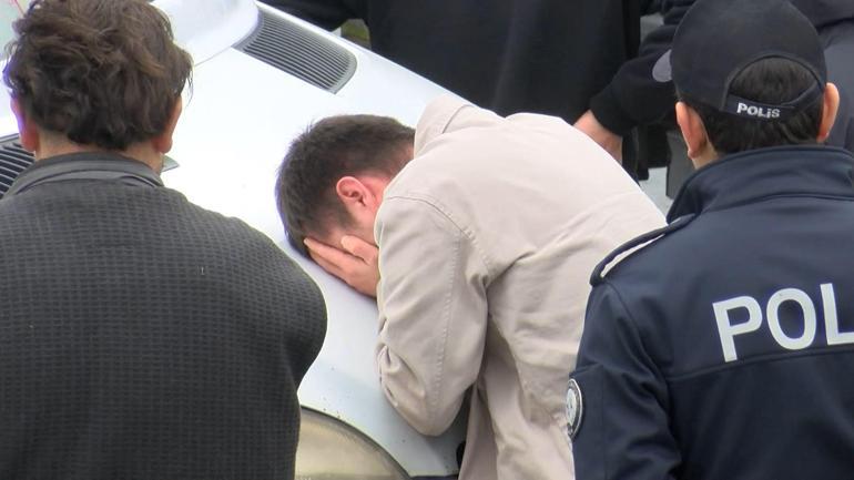 690c71b436206bb89d5092c6 Arnavutköy'de kamyon TIR'a çarptı! Yan koltuktaki yolcu şekilde can verdi