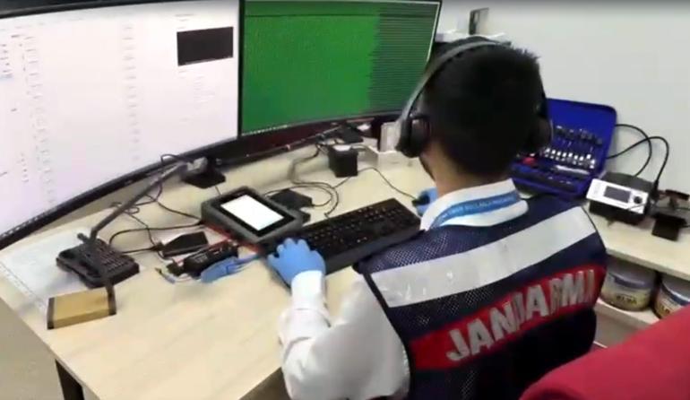 690f1b23b825a93f990106d7 MİT ve Jandarma'dan siber dolandırıcılık şebekesine operasyon! 2 kişi yakalandı