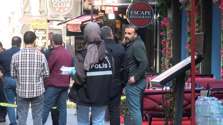 690f20d8b825a93f990106e3 İstiklal Caddesi'nde silahlı kavga! 2 yaralı