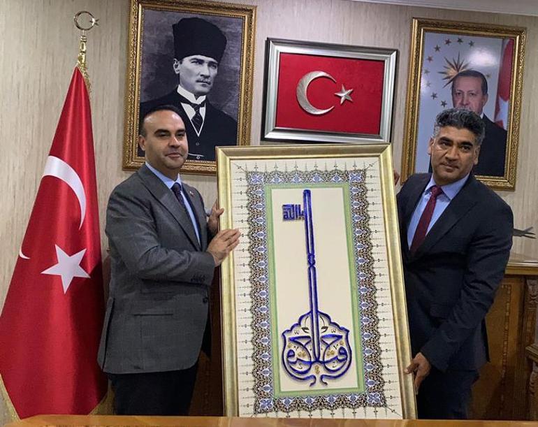 690f7bfa36206bb89d50a861 Bakanı Kacır'dan Terörsüz Türkiye mesajı: Milletimizle başaracağız