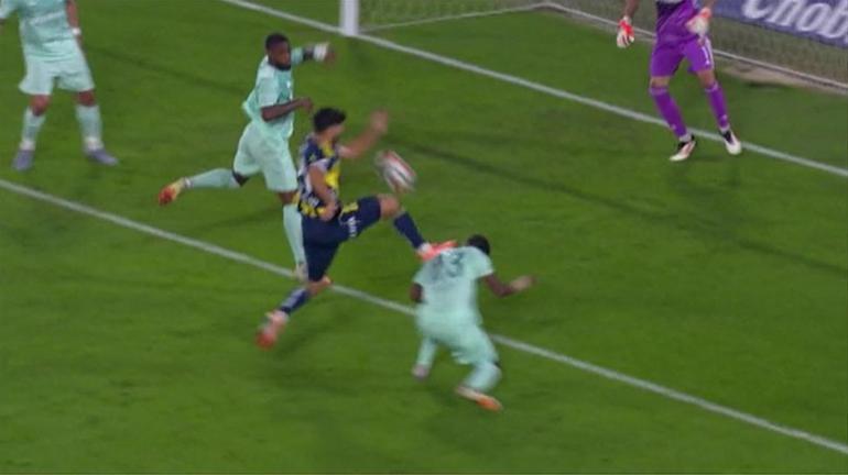 Kocaelispor-Galatasaray ve Fenerbahçe-Kayserispor maçının tartışmalı pozisyonları Trioda değerlendirildi Çok riskli bir müdahale