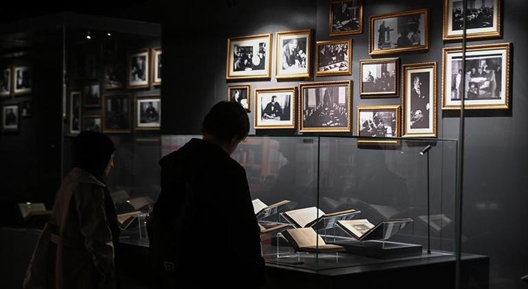 Atatürkün Kitap Dünyası sergisi açıldı