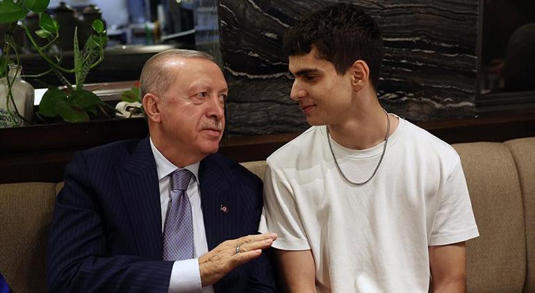 691216f1af6c89f5a1fb4f25 Cumhurbaşkanı Erdoğan, Ankara'da vatandaşlarla sohbet etti