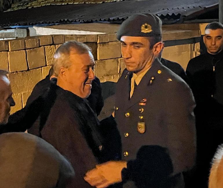 Acı haberi alan şehit babasından askerlere duygulandıran sözler: Siz de benim oğlumsunuz
