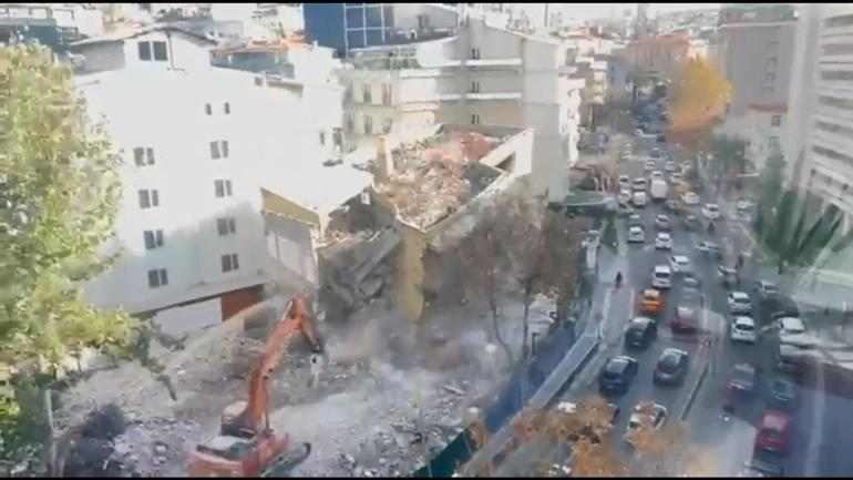 Ankara’nın göbeğinde yıkım paniği Bina bir anda çöktü, faciadan dönüldü