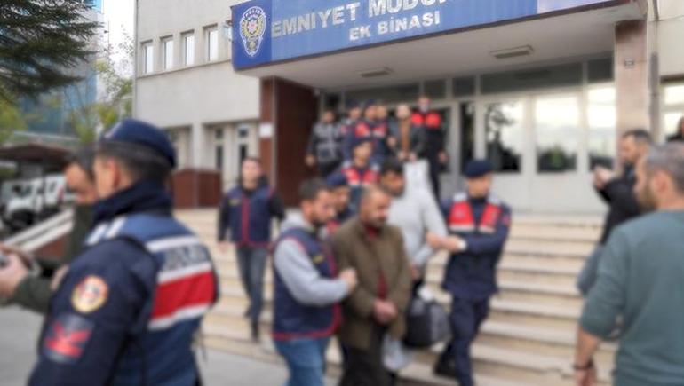 691ec33e7417390292e2e066 Şafak operasyonunda firari bazanın içinde yakalandı