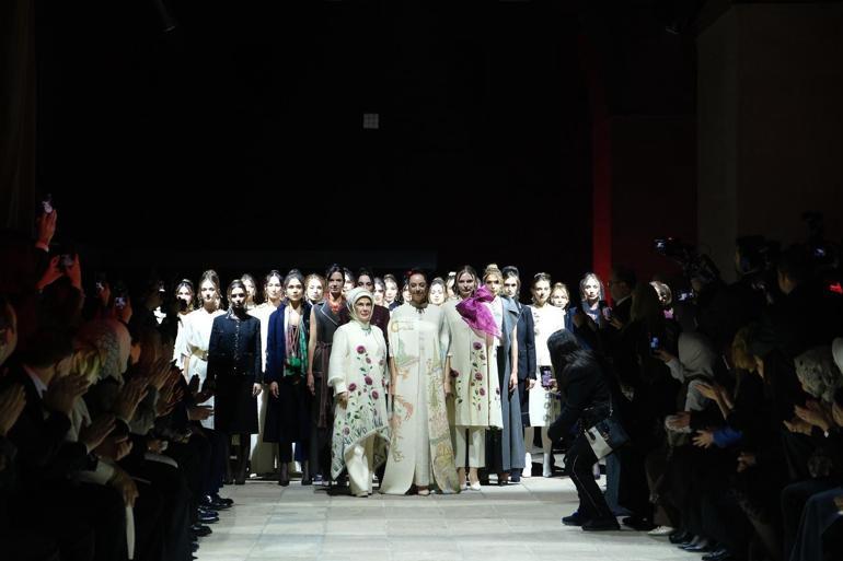 691ec41d7417390292e2e080 Emine Erdoğan'dan 'Anadoludakiler: Sof'un Zamansız Yolculuğu Sergisi' paylaşımı