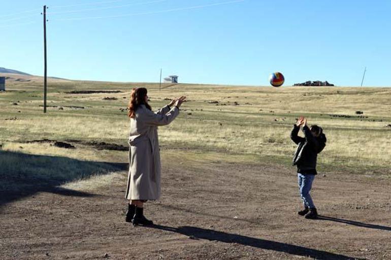 İstanbullu öğretmenin Ağrı Dağının eteğindeki fedakarlığı: İlk göz ağrım