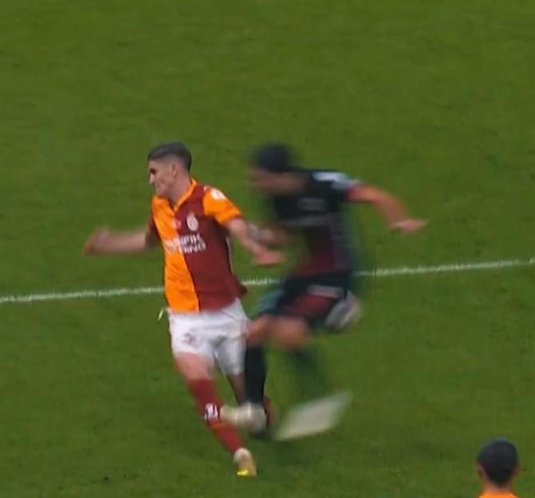 Galatasaray - Gençlerbirliği maçının tartışmalı pozisyonları Trioda değerlendirildi Hiçbir şeyin farkında değil