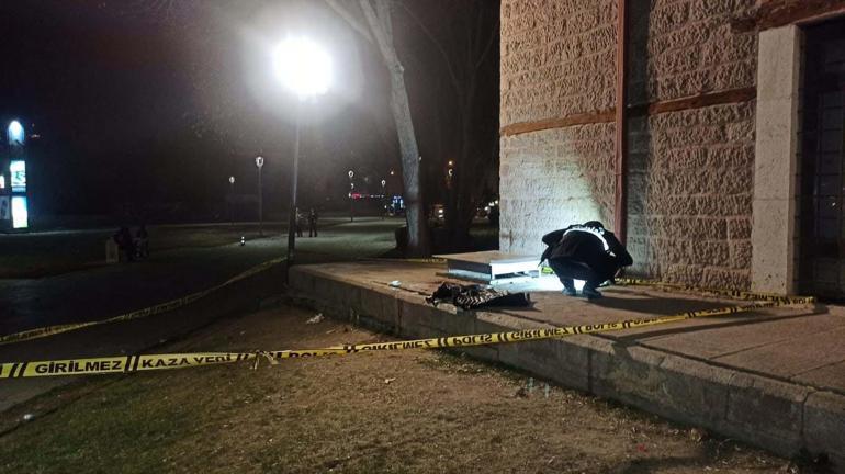 Konyada akılalmaz olay Ne oturuyorsun kavgasında can verdi