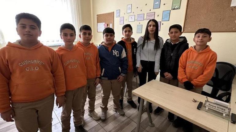 Görme engelli Berçem öğretmenin ilçe sınırlarını aşan başarı hikayesi