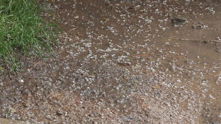 Son dakika… Meteoroloji uyarmıştı İstanbulda dolu ve hortum paniği