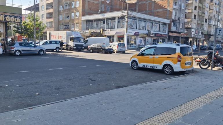 Diyarbakır’da taksi durağına silahlı saldırı Şoför peş peşe kurşunlarla hayatını kaybetti