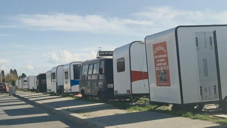 Bölge adeta karavan mahallesine döndü, vatandaş isyan etti: Sayıları 700’e dayandı, sahili kullanamıyoruz