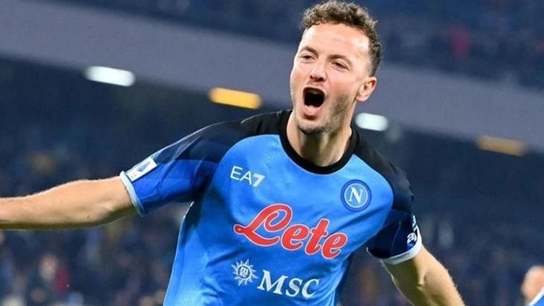 İtalyan basını yazdı Fenerbahçe ve Beşiktaş yıldız stoperin peşine düştü