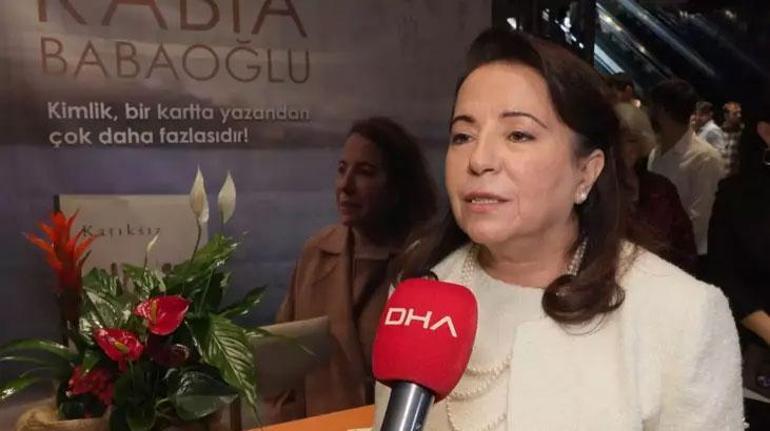 Rabia Babaoğlu’nun yeni kitabı ‘Katıksız’ okurlarla buluştu