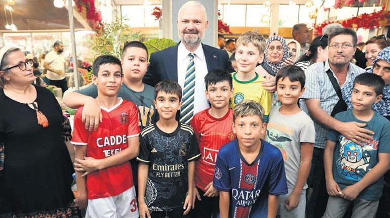 Menemen’de rekor açılışlar