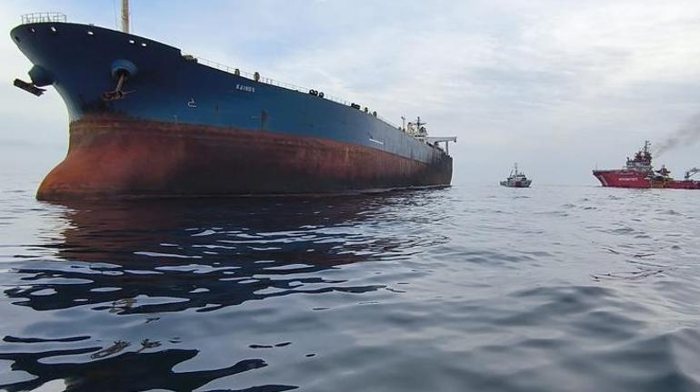 Ulaştırma Bakanlığı açıkladı İşte Karadenizde yanan gemide son durum