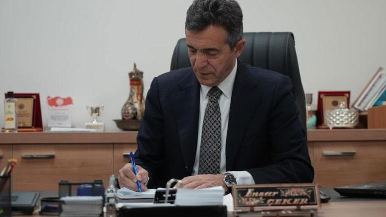 40 yıl önce mezun olduğu okula müdür oldu ‘Yönetici olarak gelmek çok farklı duygu’