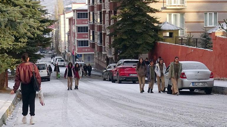 Son dakika... Fotoğraflar bugün çekildi Kar yağışı başladı, birçok kent beyaza büründü: Meteoroloji’den yeni uyarı