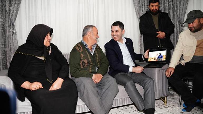 Koyunlu çifti Bakan Kurumu bu kez sevinç gözyaşlarıyla karşıladı