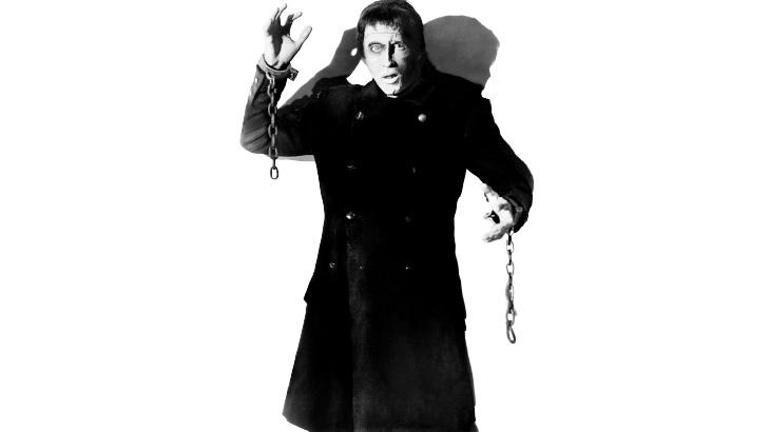 Korkmuyorum gözüme Frankenstein kaçtı