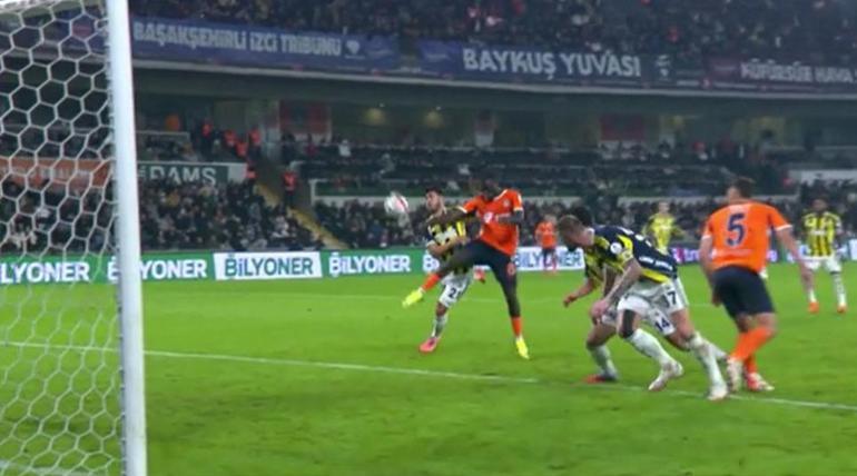 Başakşehir - Fenerbahçe maçında kırmızı kart tartışması Trio’da eski hakemlerden son nokta